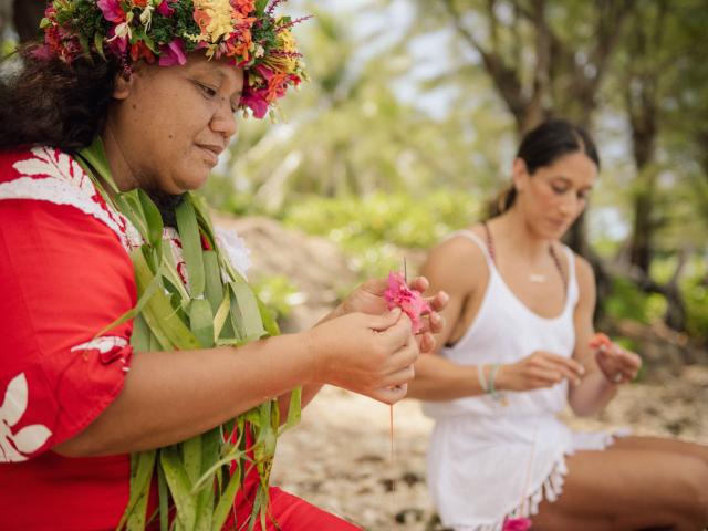 Garland Of Flowers Moorea Tahiti Tourisme © Myles Mcguinness