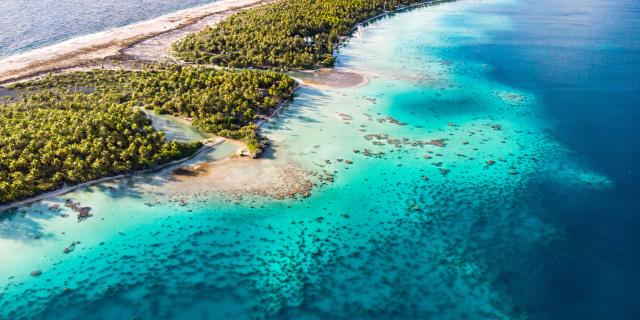 Vue Aérienne De Ahe Tahiti Tourisme © Stéphane Mailion