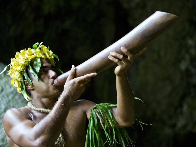 Danseur De Rurutu © Tahiti Tourisme