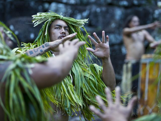 Danseurs De Hiva Oa - Tahiti Tourisme © Grégoire Le Bacon