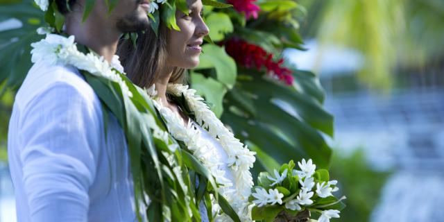 Wedding in Tahiti Et Ses Îles - Tahiti Tourisme © Grégoire Le Bacon