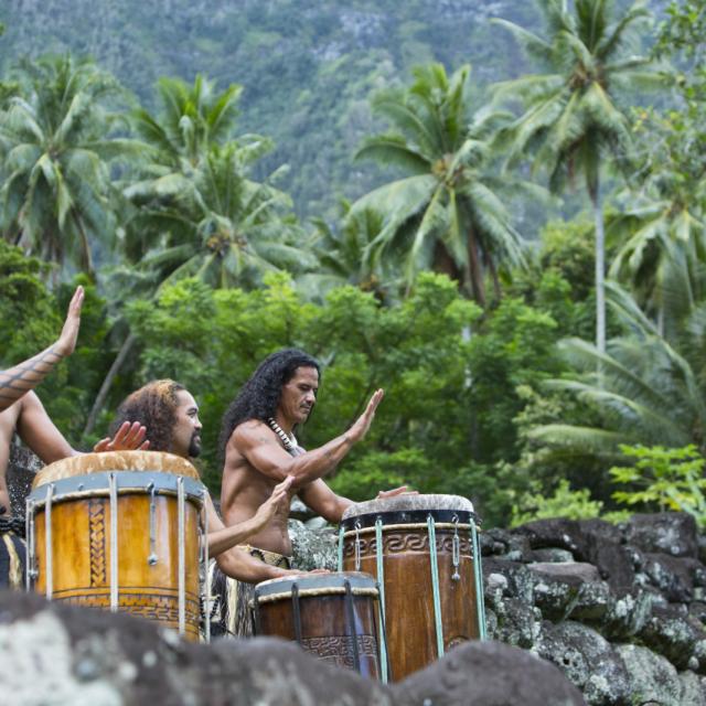 Marquesan Musicians Tahiti Tourisme © Grégoire Le Bacon