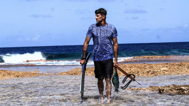 Pêcheur Des Tuamotu © Denis Grosmaire