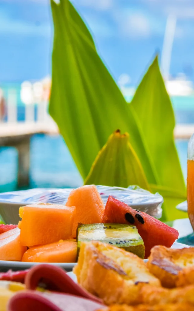 Petit Déjeuner à Tahiti Et Ses Îles - Tahiti Tourisme © Teriitua Maoni