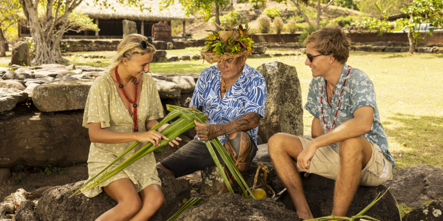 Weaving in Nuku Hiva