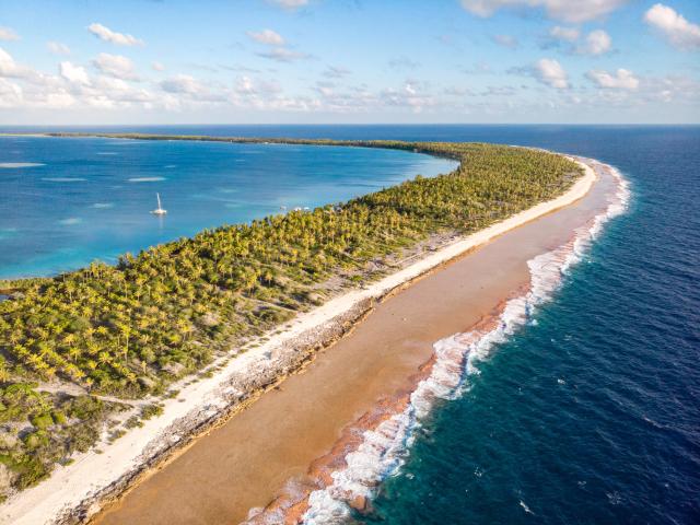 P2_08_AHE_AHE_-TUAMOTU-Stephane-Mailion-Photography-3027x2267-1.jpg