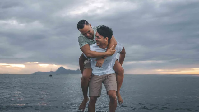 LGBT+ couple in Tahiti