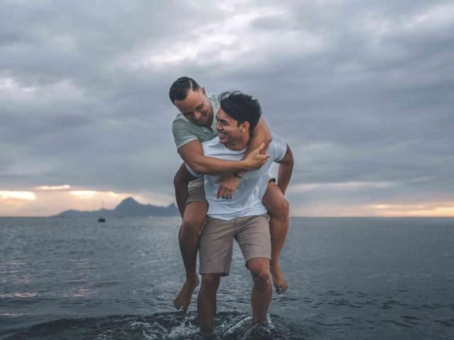 LGBT+ couple in Tahiti